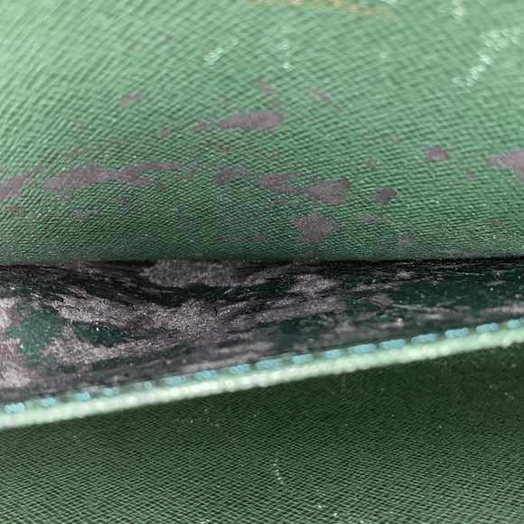 Authentic LV Green Taiga Clutch - Picture 3 of 5